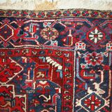 Tapis Heriz Antique du Moyen-Orient, Années 1950, Élégance Traditionnelle