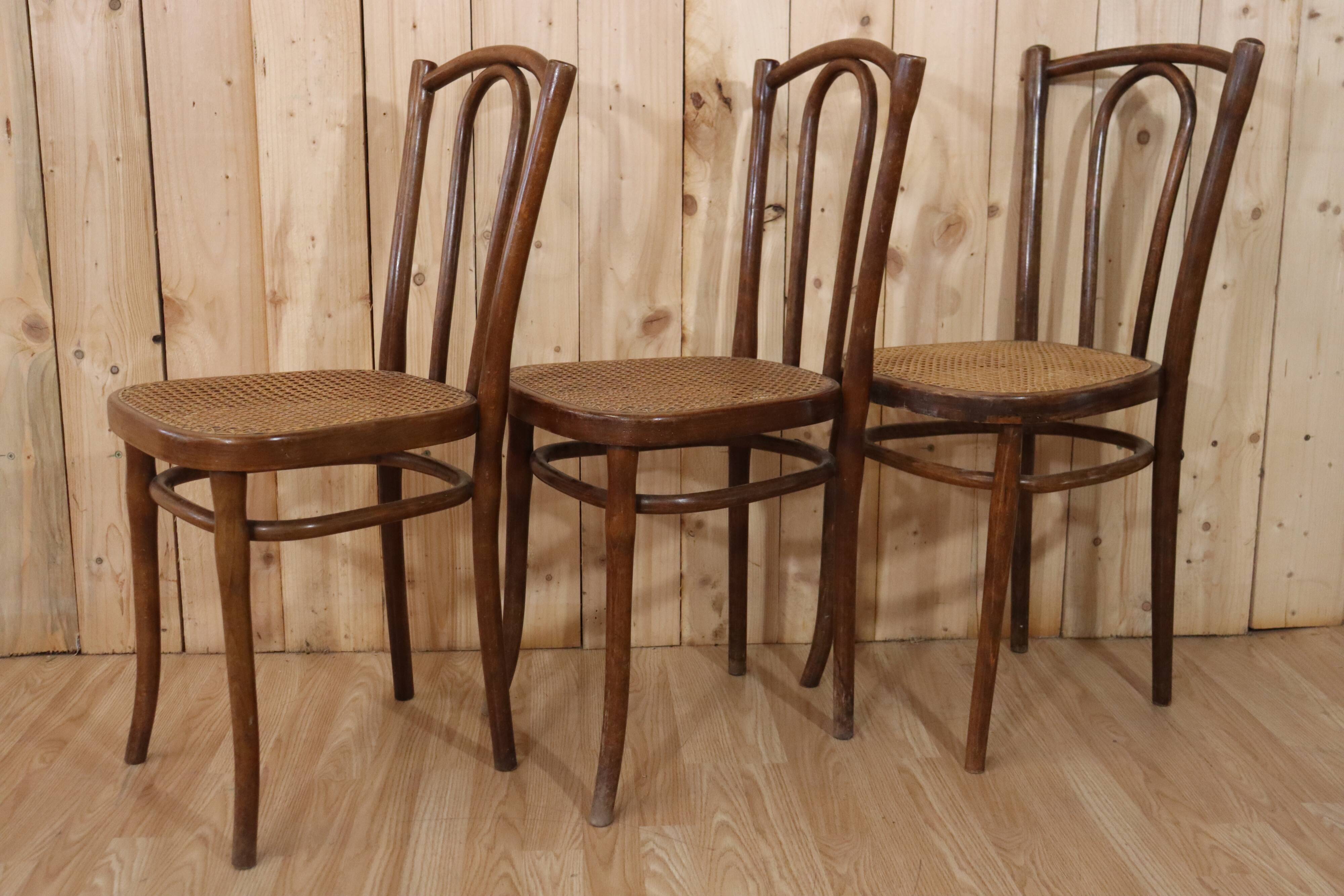 Series x6 bistro chairs n°56 Thonet