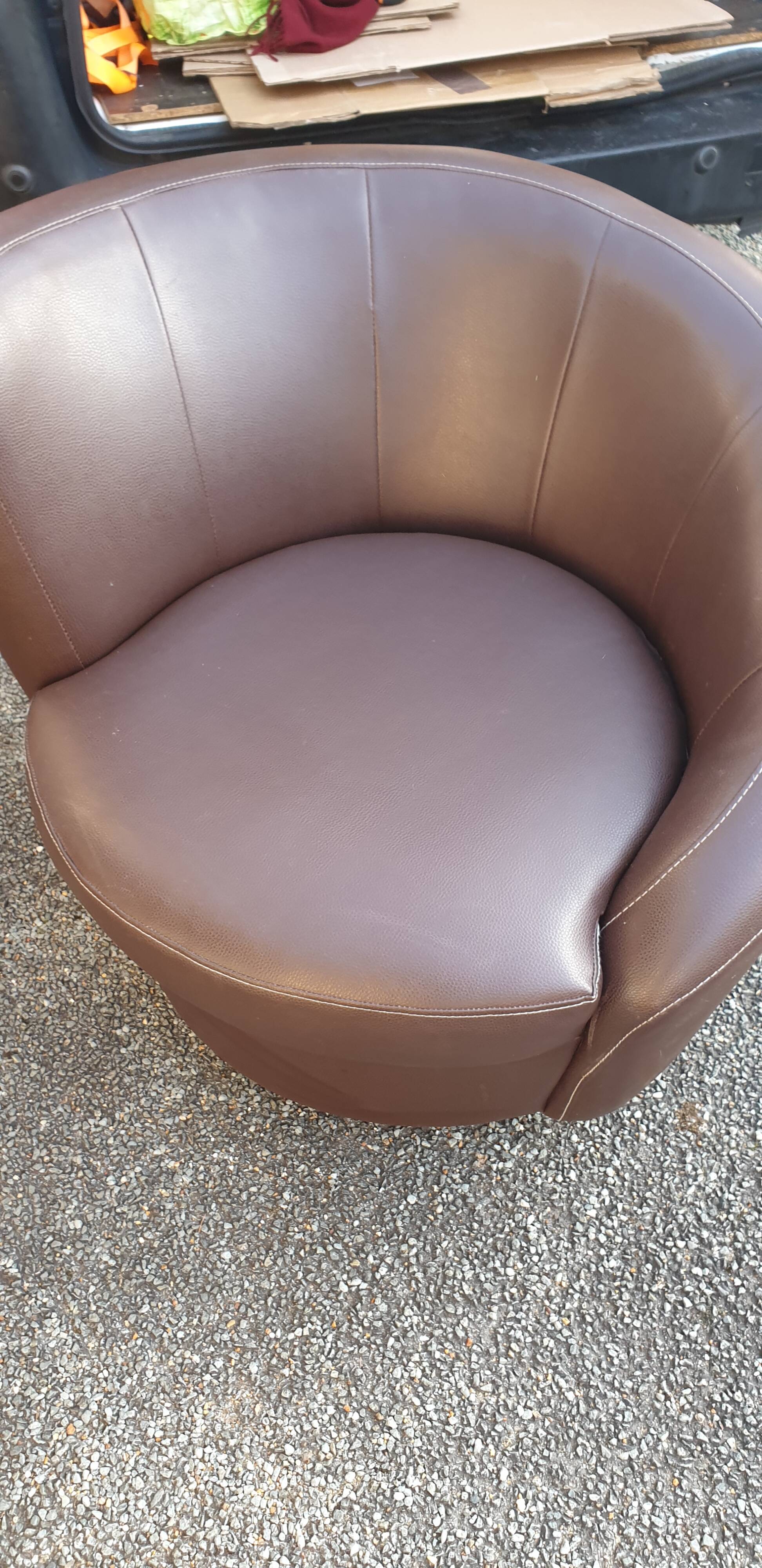 Rotating living room design armchair