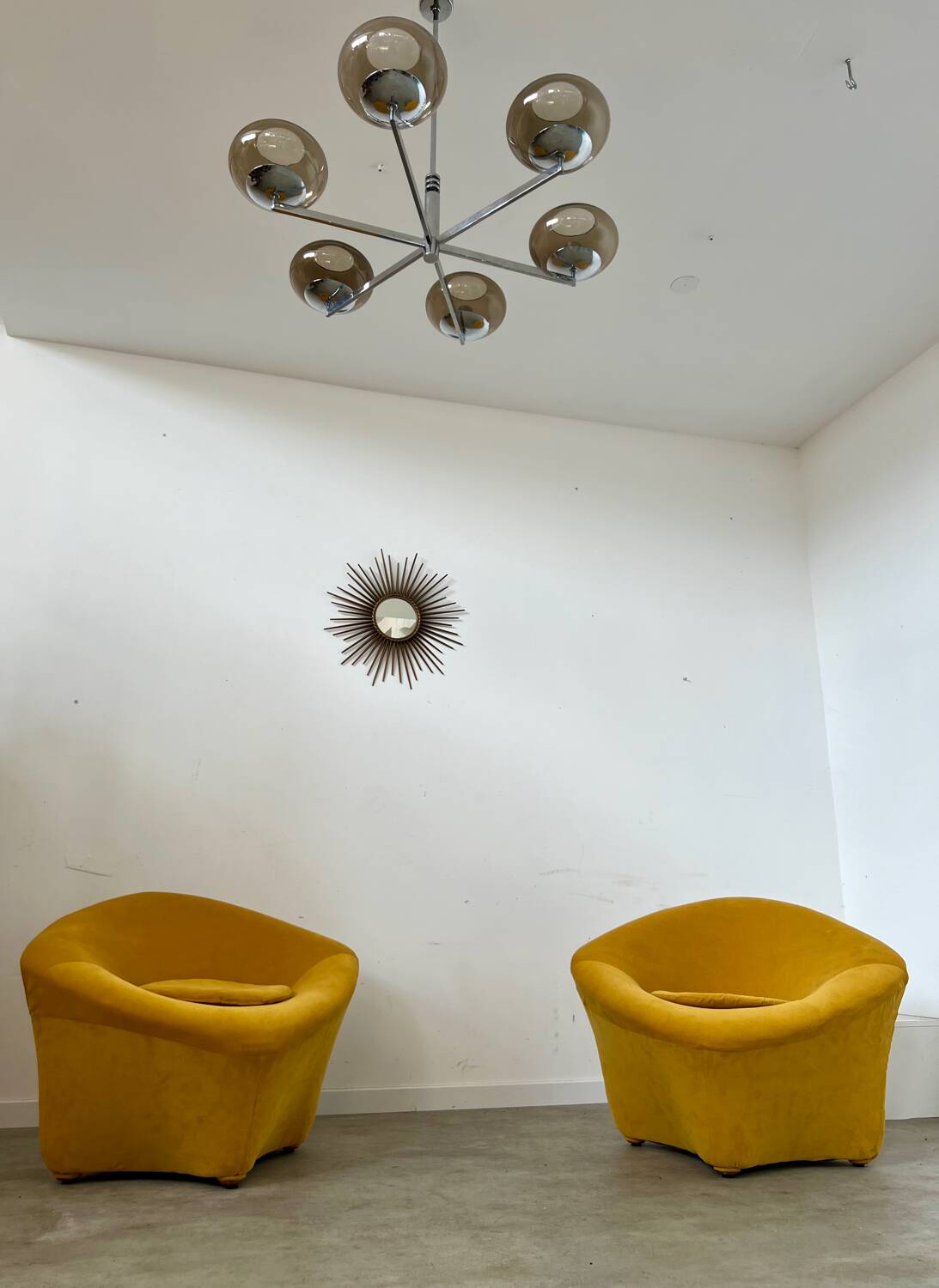 Old 6-light chandelier designed by Sciolari in chrome metal and smoked glass, 70s vintage