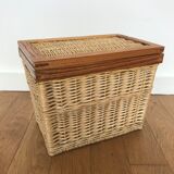 Wicker trunk