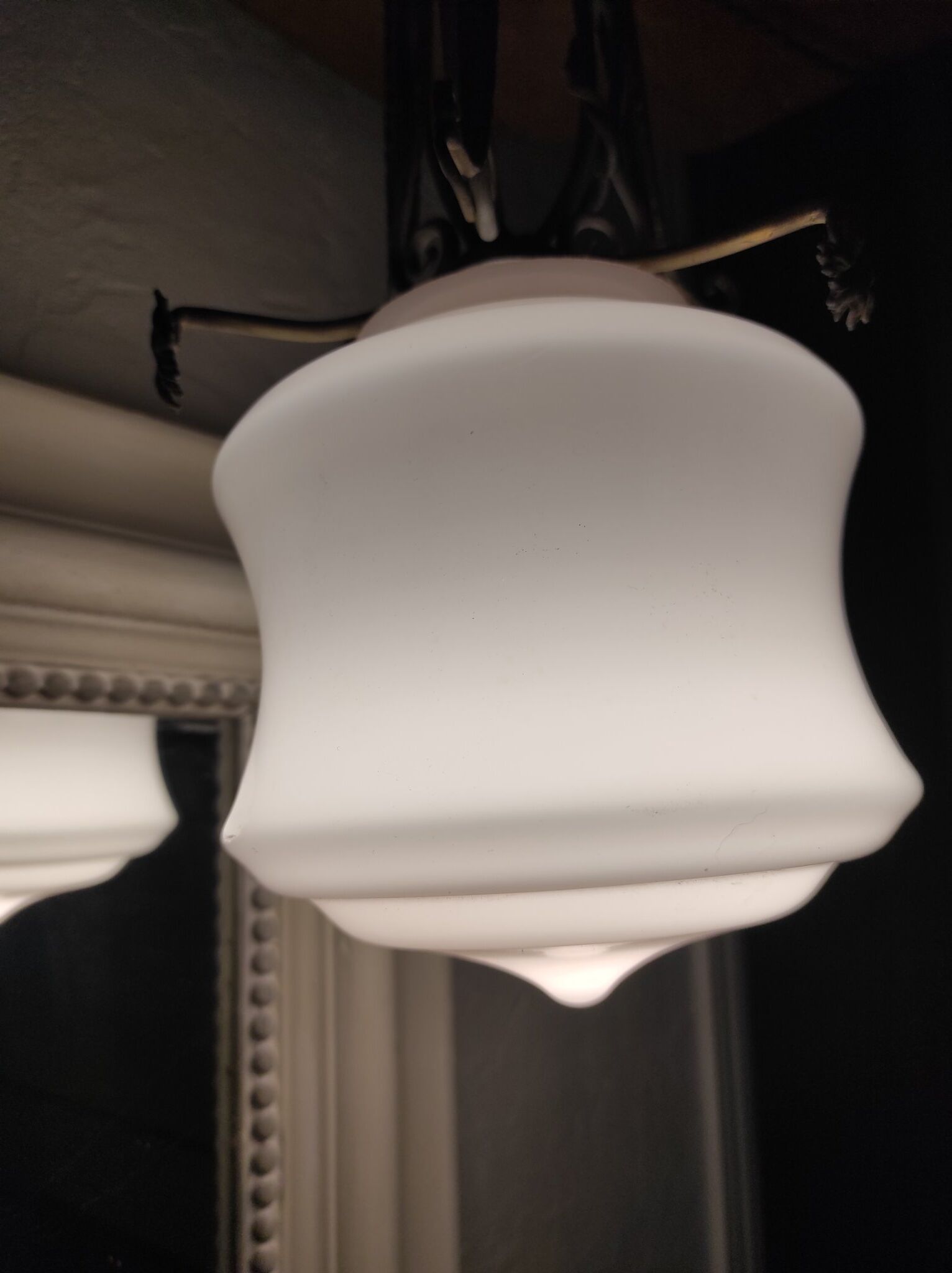 Suspension laiton opaline rose