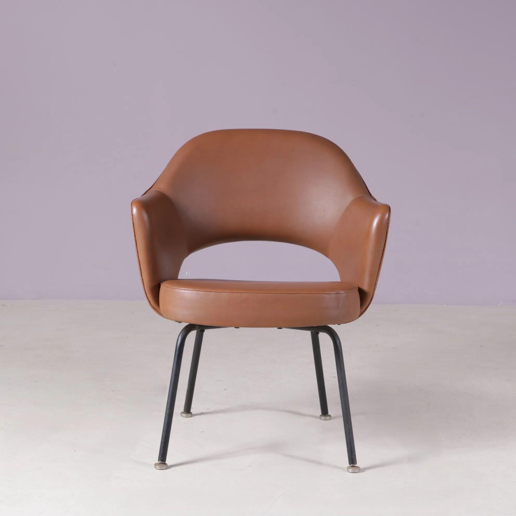 1950s executive armchair by Eero Saarinen for Knoll International