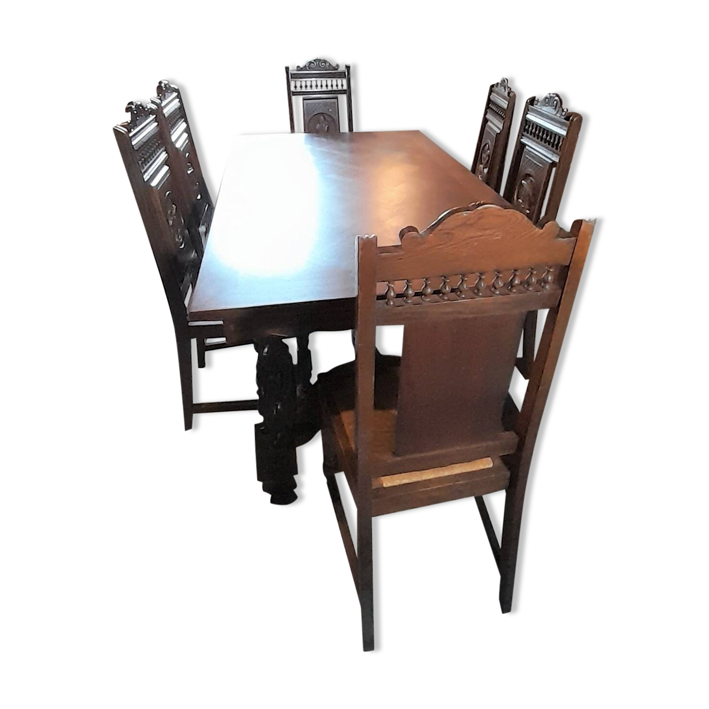 Breton dining room table with 2 extensions and 6 chairs with Breton characters
