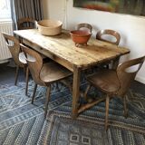 Farm table