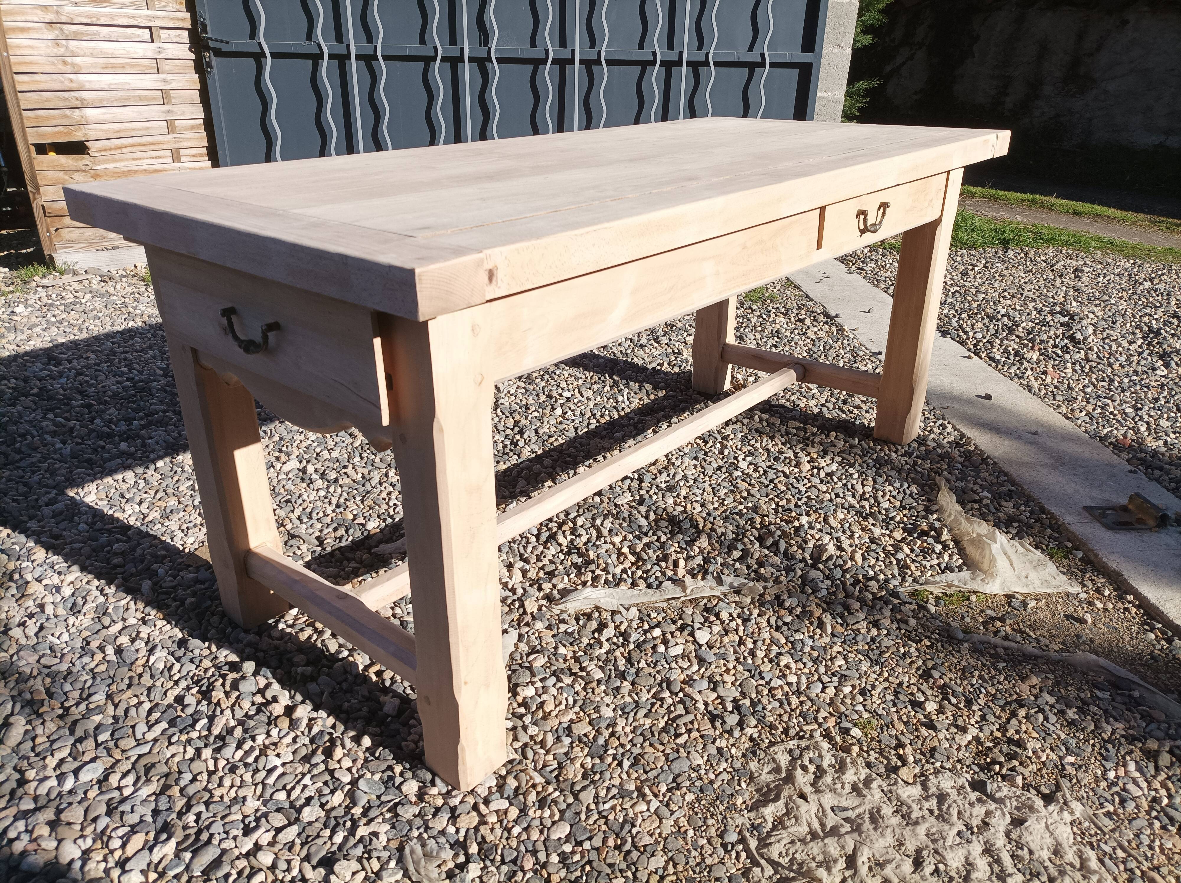 Farmhouse table with drawers