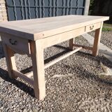 Farmhouse table with drawers