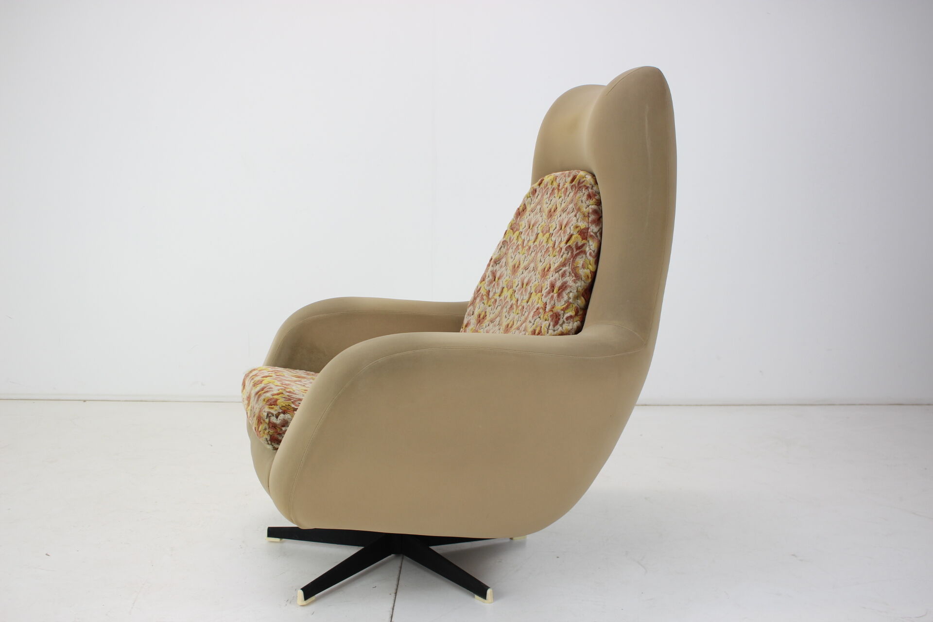 Swivel Chair / Siesta, 1970s Cechoslovakia