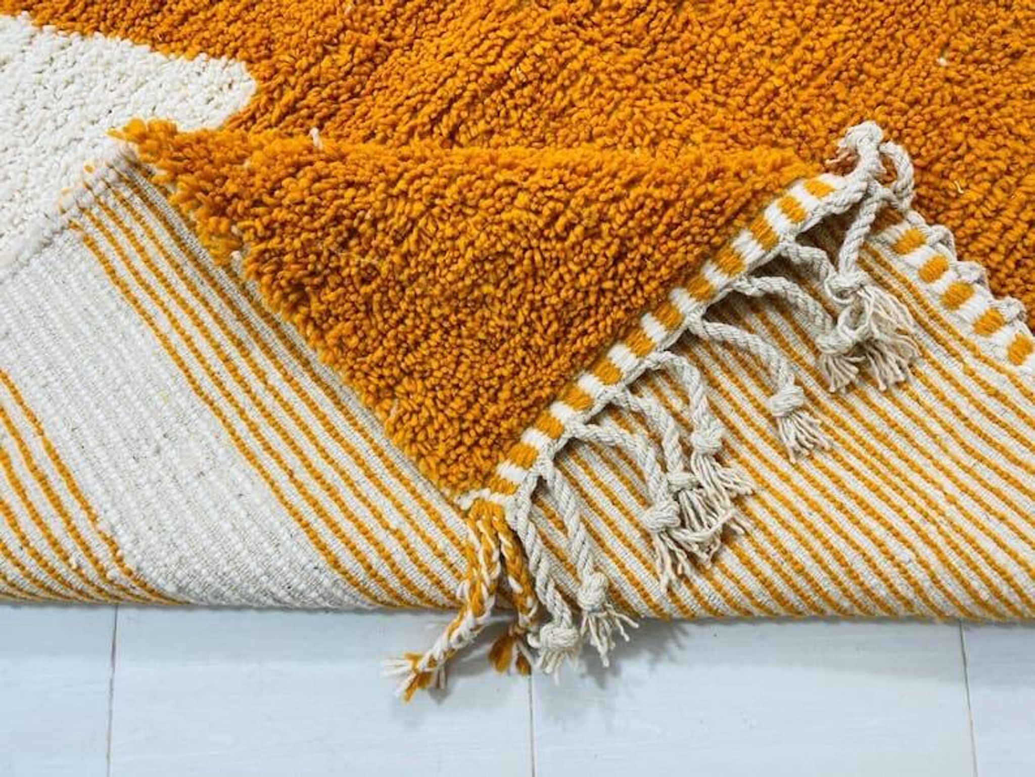Handmade Moroccan Berber rug, orange, size 150 x 250 cm