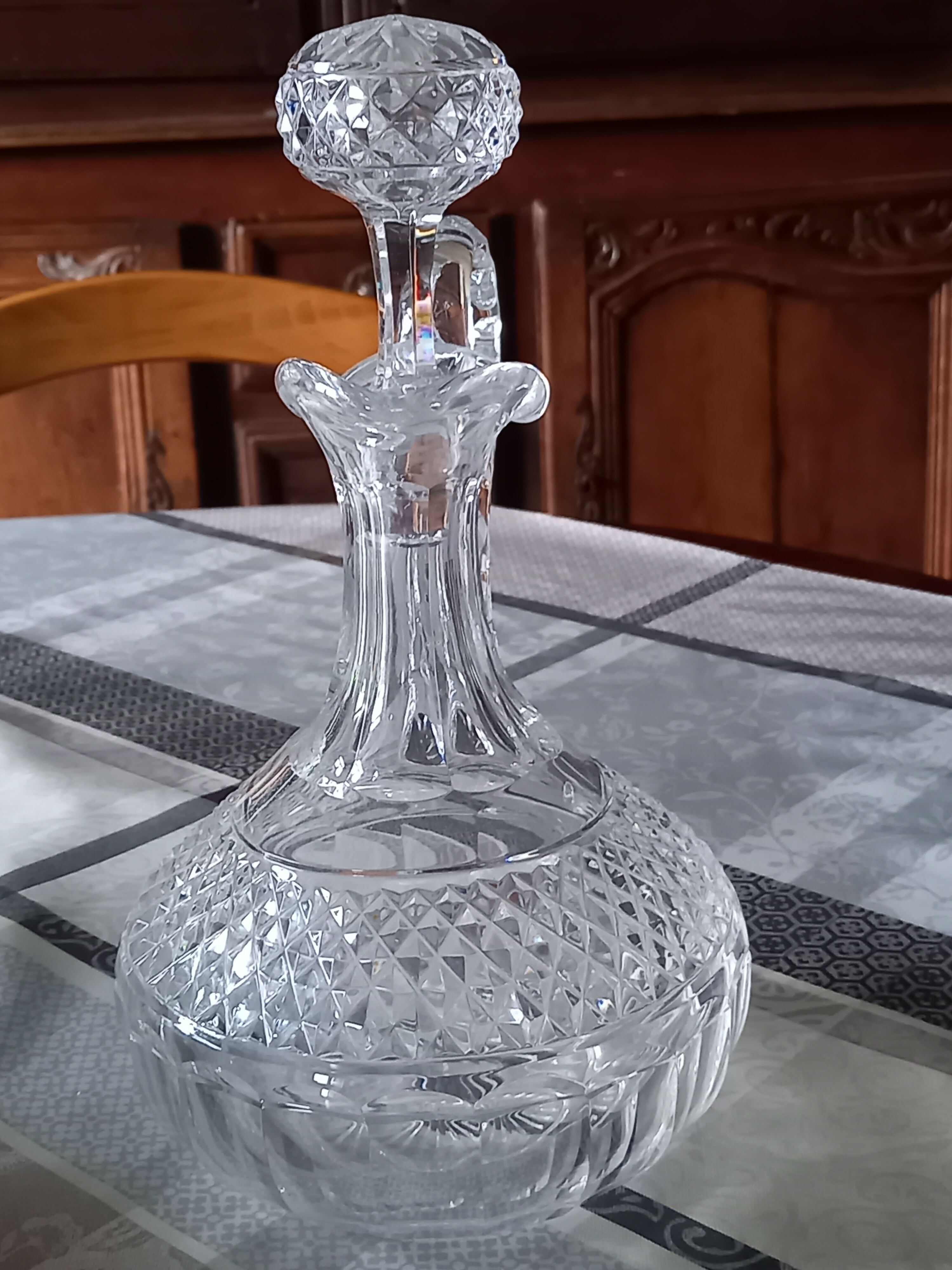 Carafe à décanter en cristal de baccarat