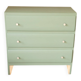 Scandinavian chest of drawers