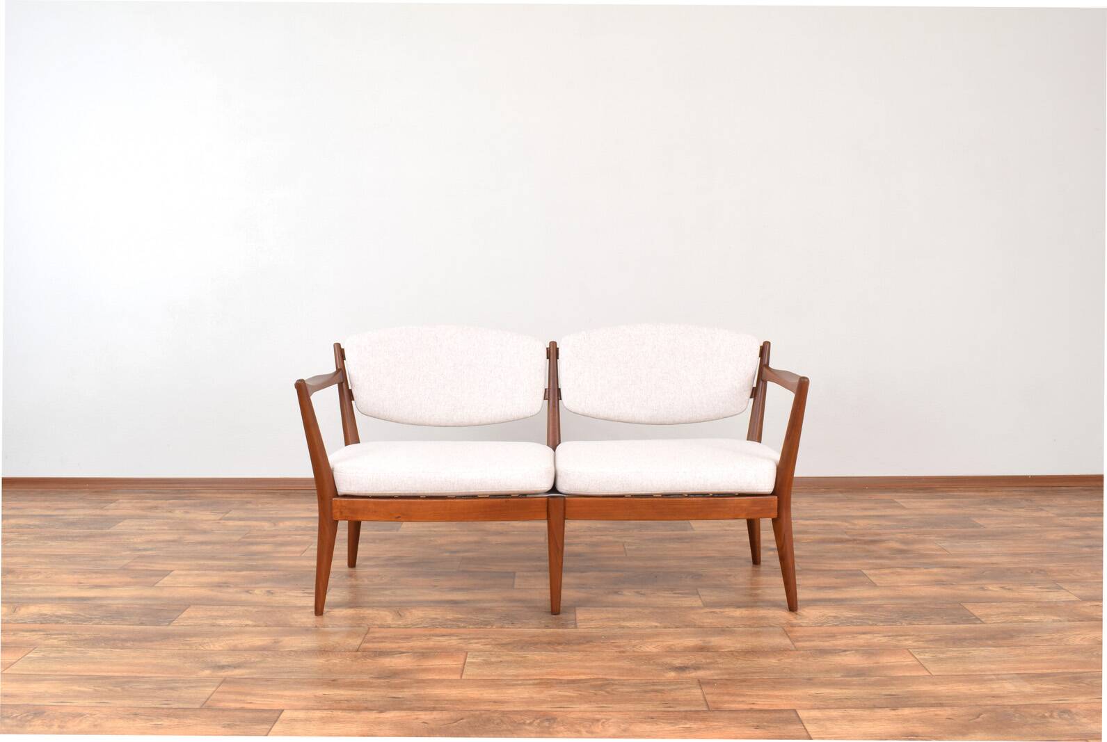 Canapé en teck norvégien par Fredrik A. Kayser et Adolf Relling pour Arnestad Bruk