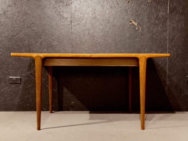 Wrighton Extension Dining Table