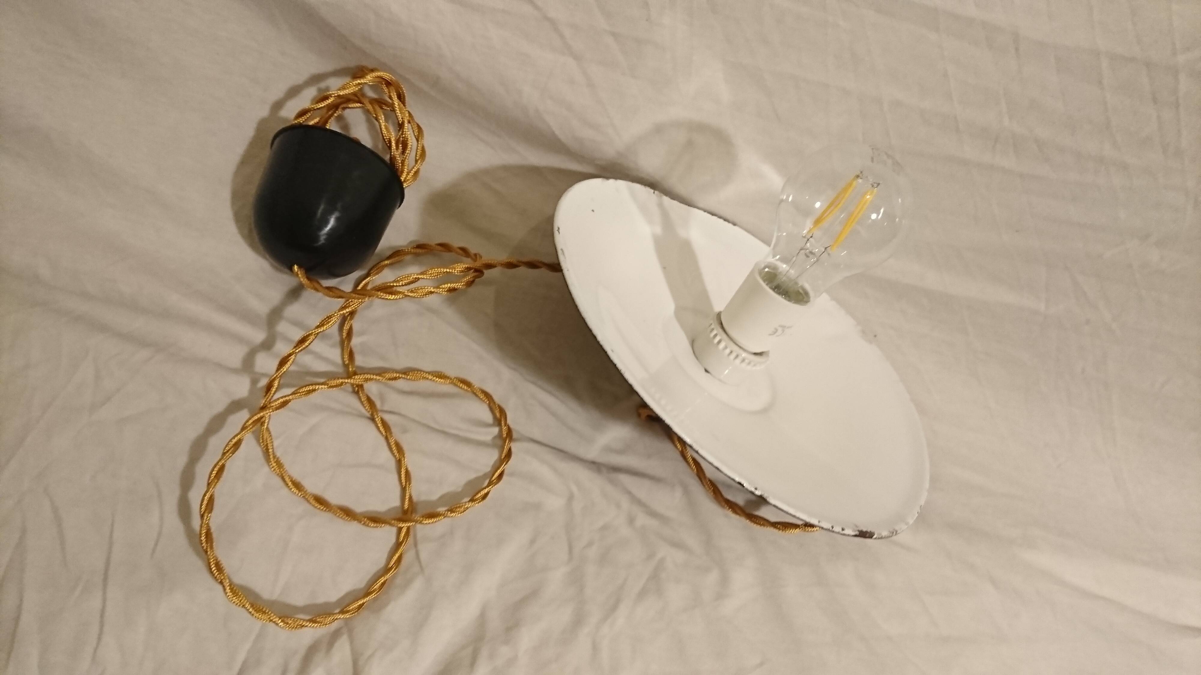 Chandelier workshop metal enamelled porcelain base