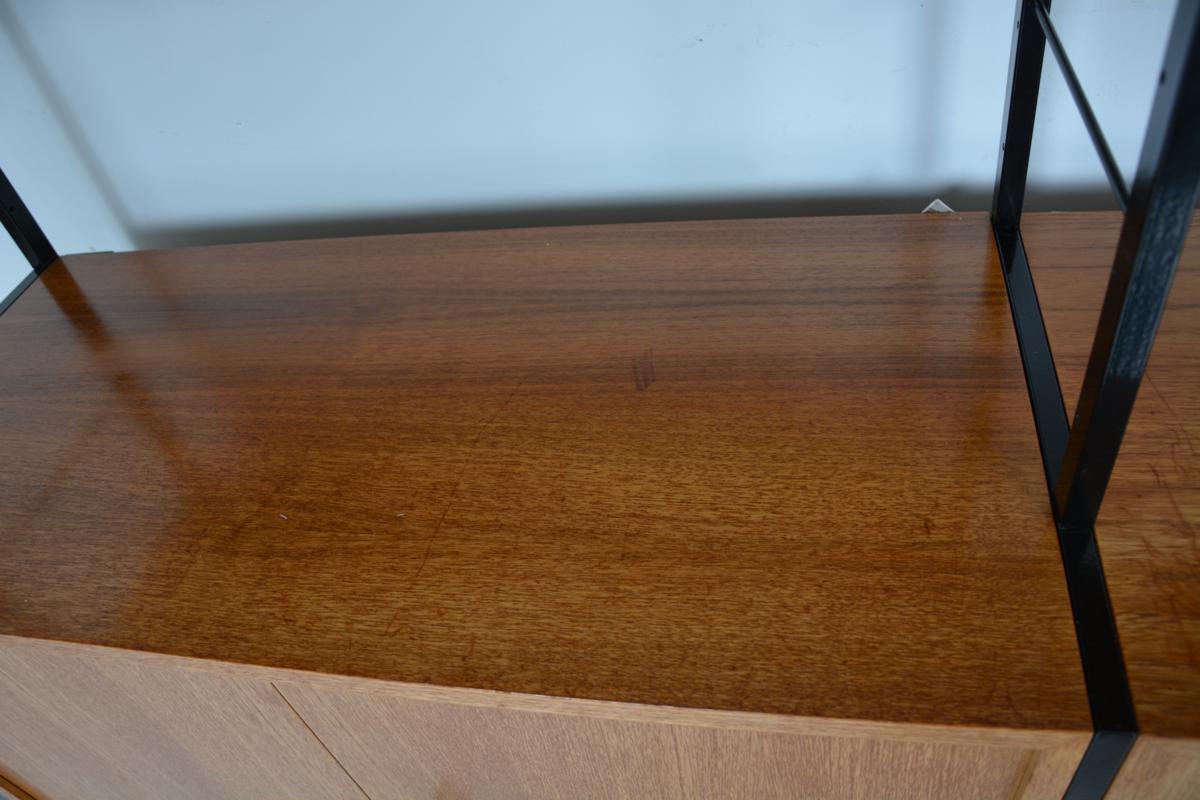 Modular shelf dating from the 60