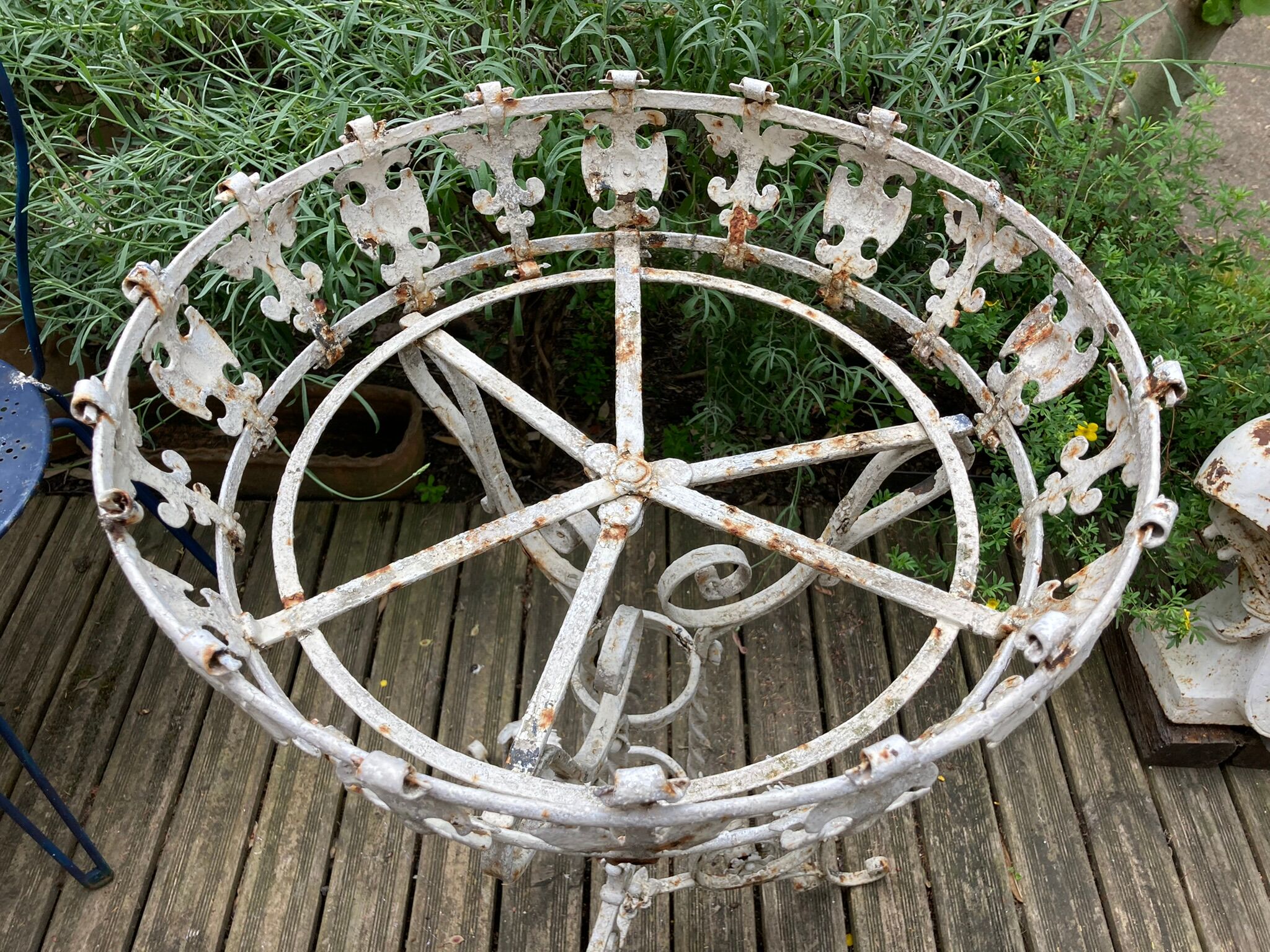 Ancienne jardinière corbeille sur pied fer forgé Orangerie fin XIXème