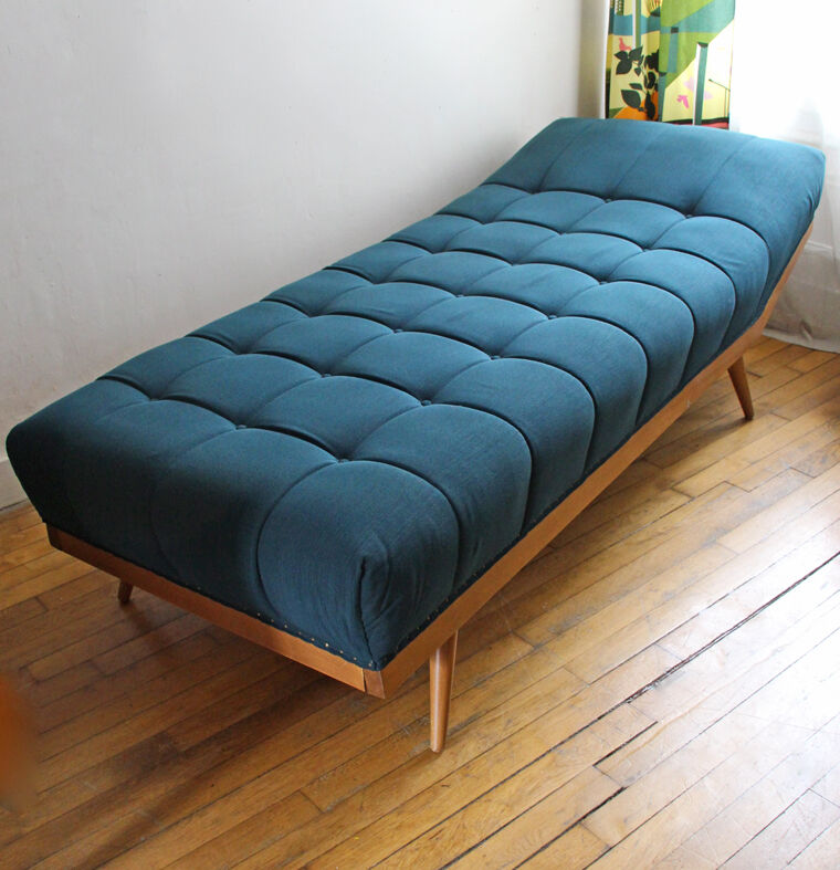 Seat style day bed years 50 feet compass