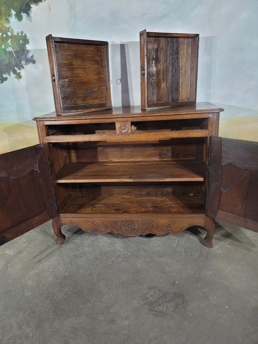 Carved buffet in solid oak
