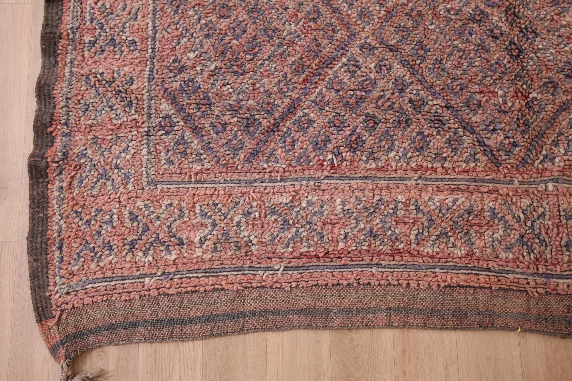Authentic Vintage Moroccan Rug 203 x 352 cm, Berber Wool Rug, Bohemian Rug