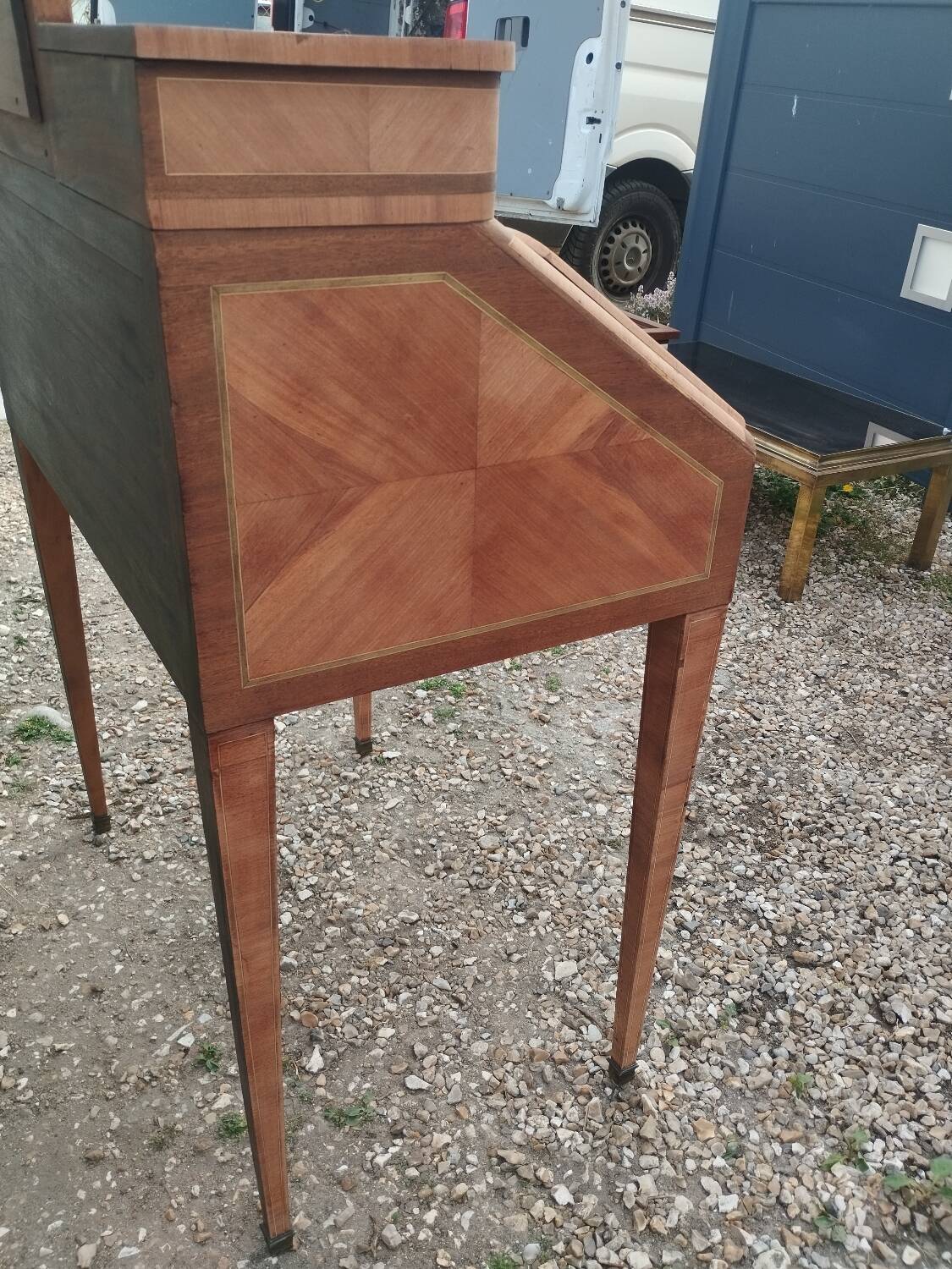 Antique secretary desk in marquetry, Louis XVI style.