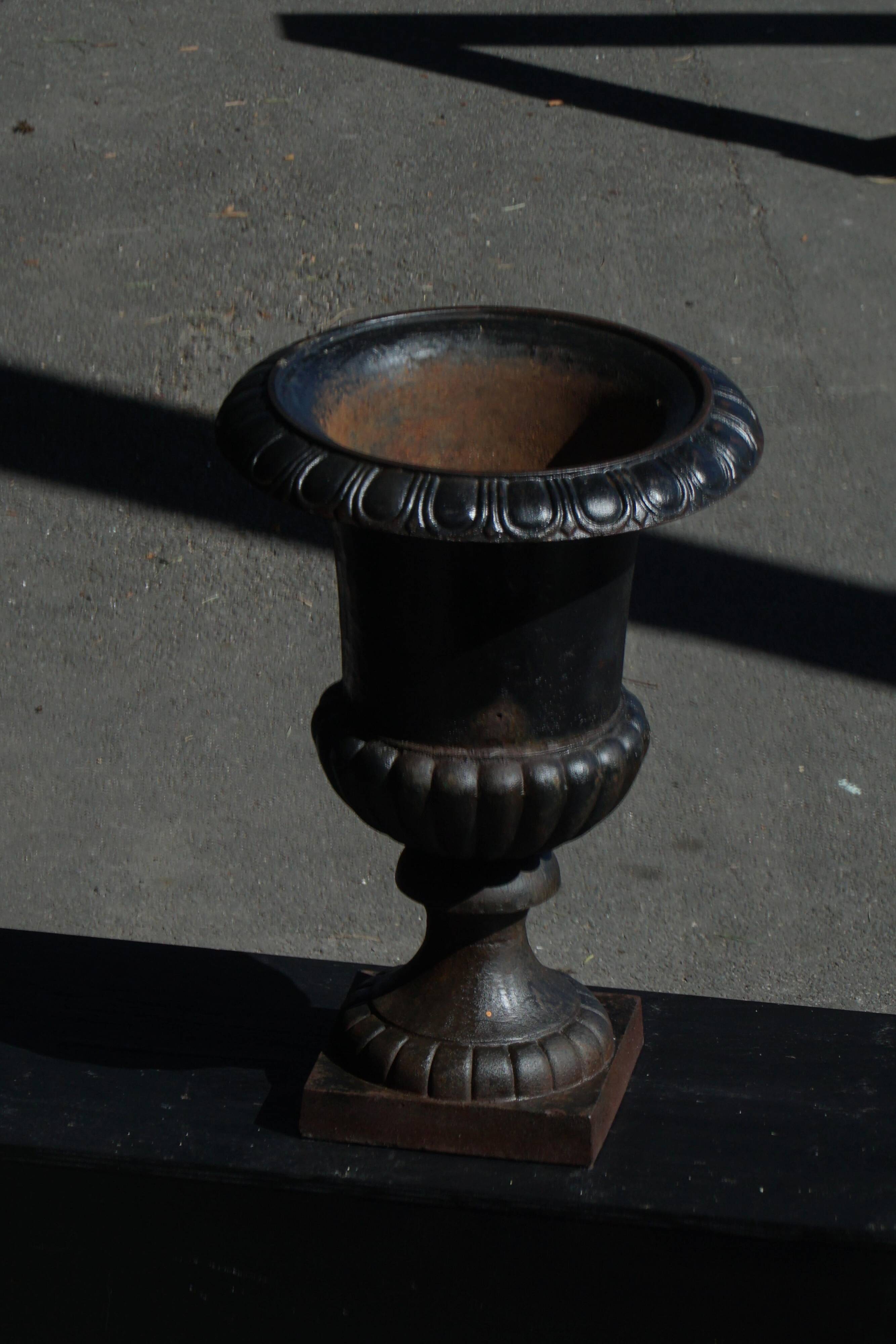 Garden urn / Decorative cast iron planter, French neoclassical design, 1950s
