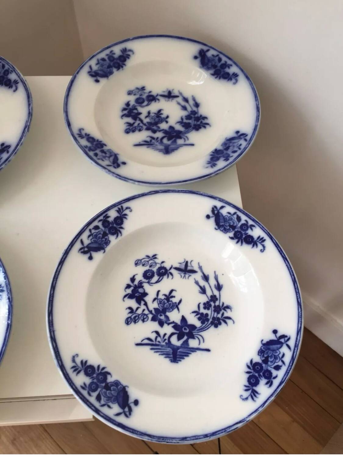 Set of 7 soup plates, Grand Bouquet Boch-Frères Keramis, 19th century