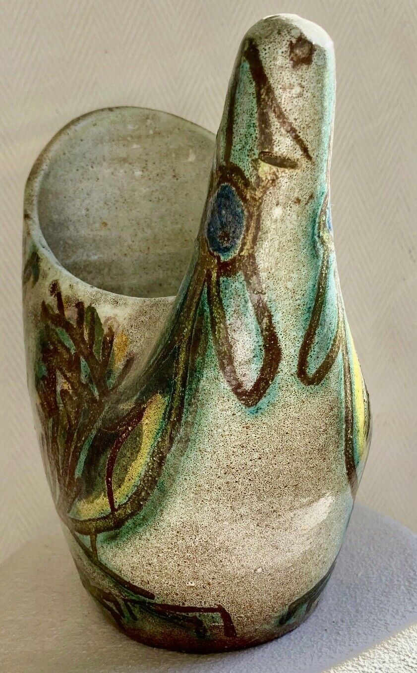 Vase zoomorphisme ceramic decoration d'oiseau signed guy Accolay