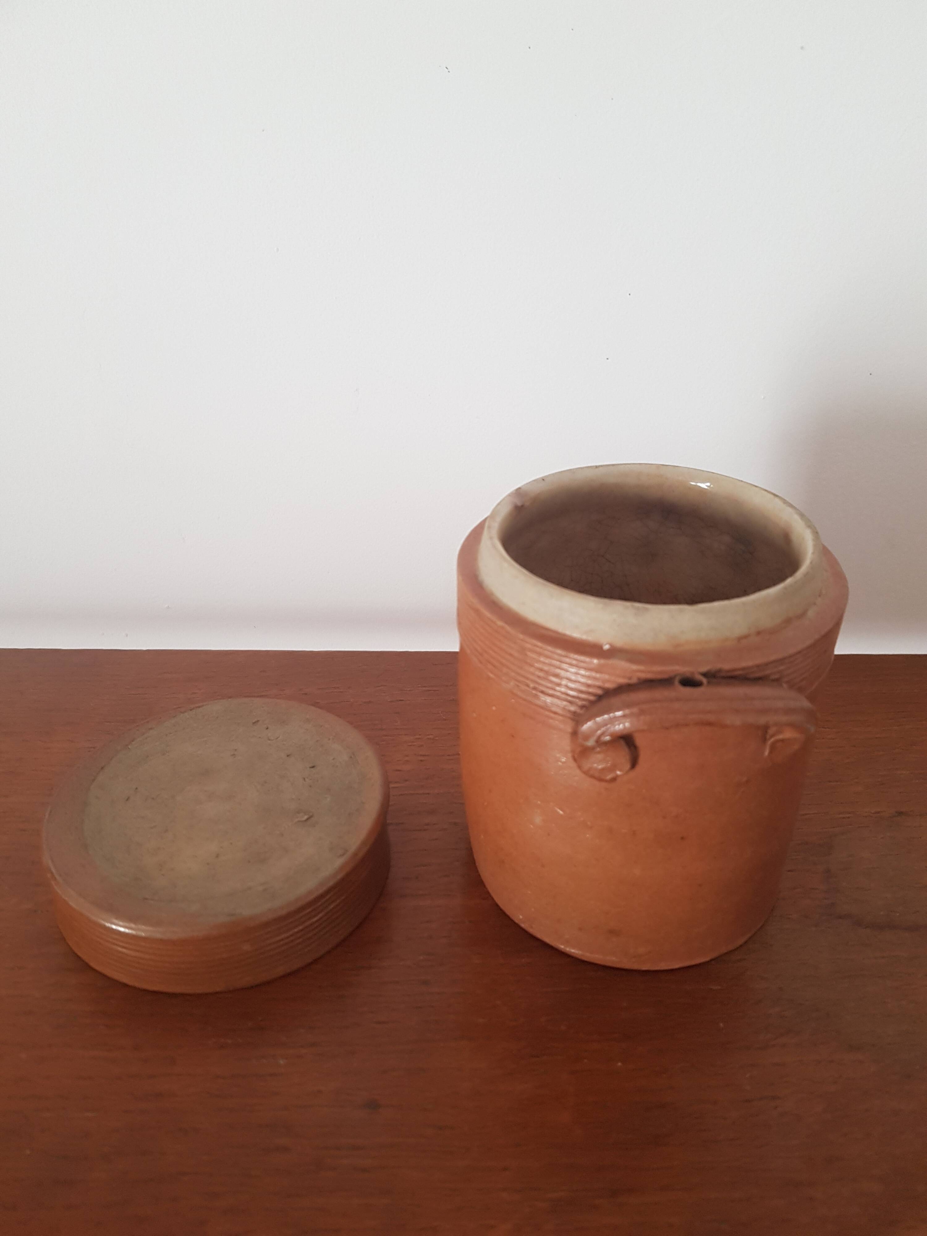 Small vintage pot