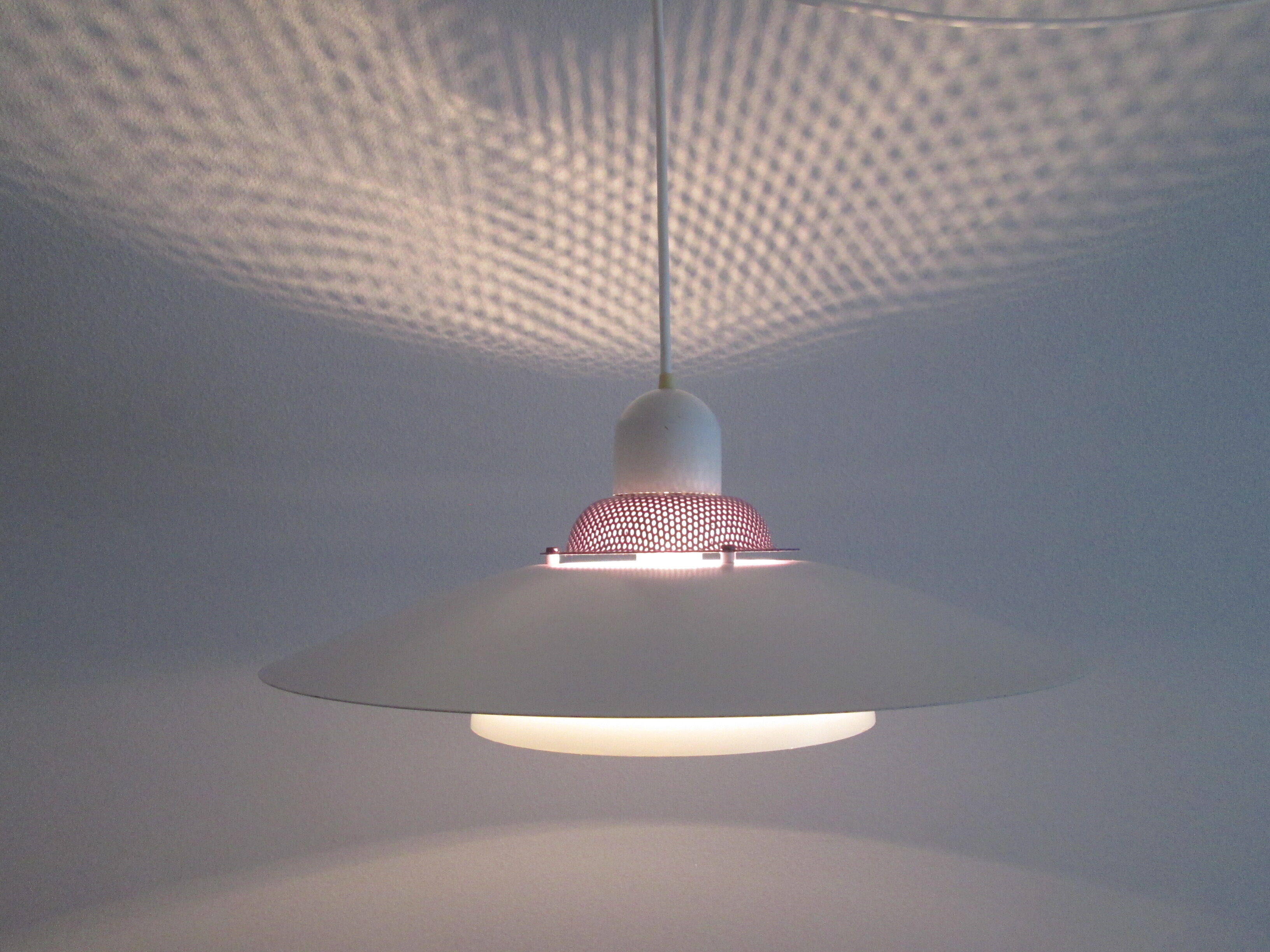 Dansk design white/purple 1980s pendant lamp by Danish Jeka Metaltryk