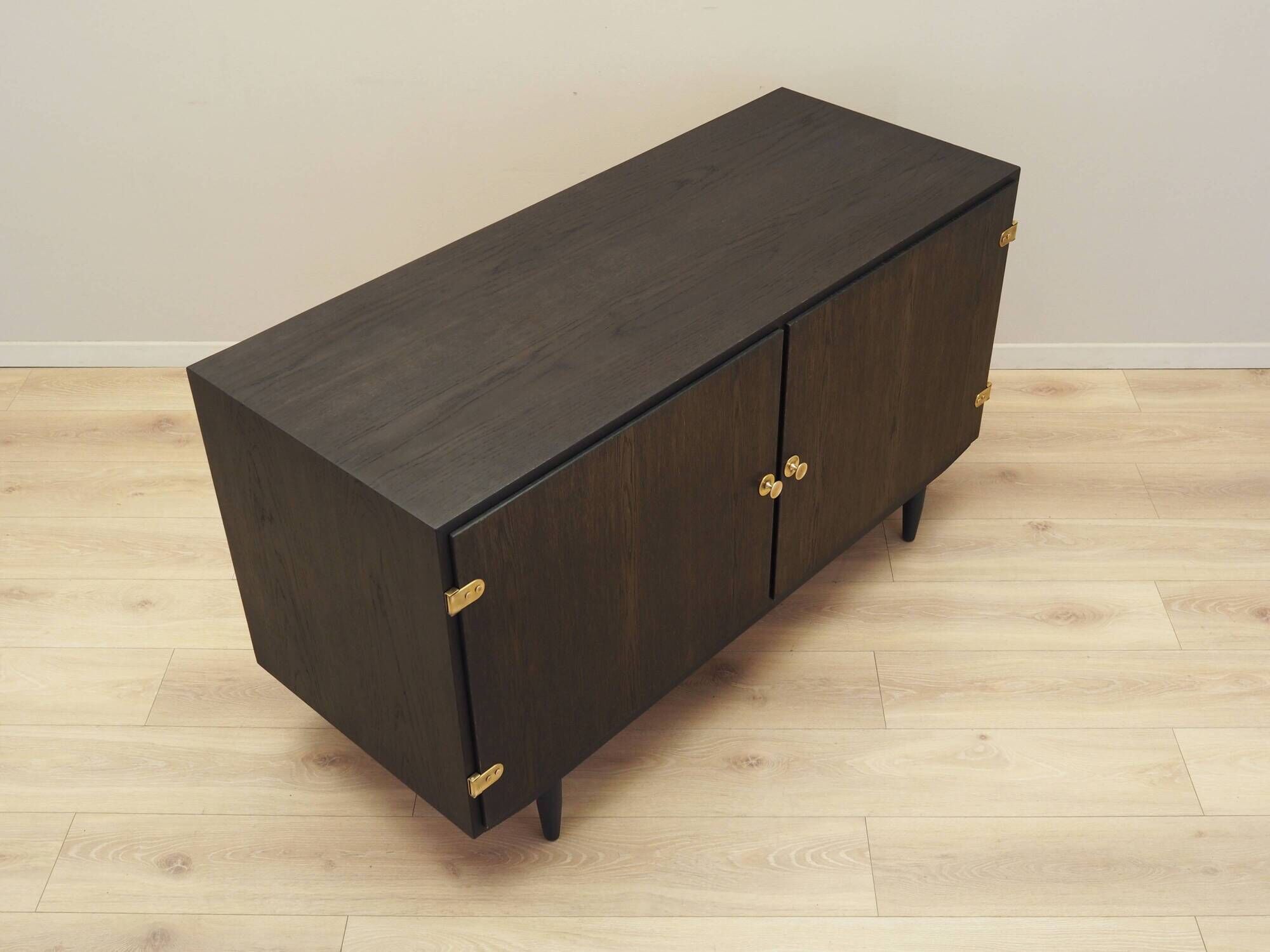 Oak cabinet, Scandinavian design, 1960s, designer: Børge Mogensen, manufact