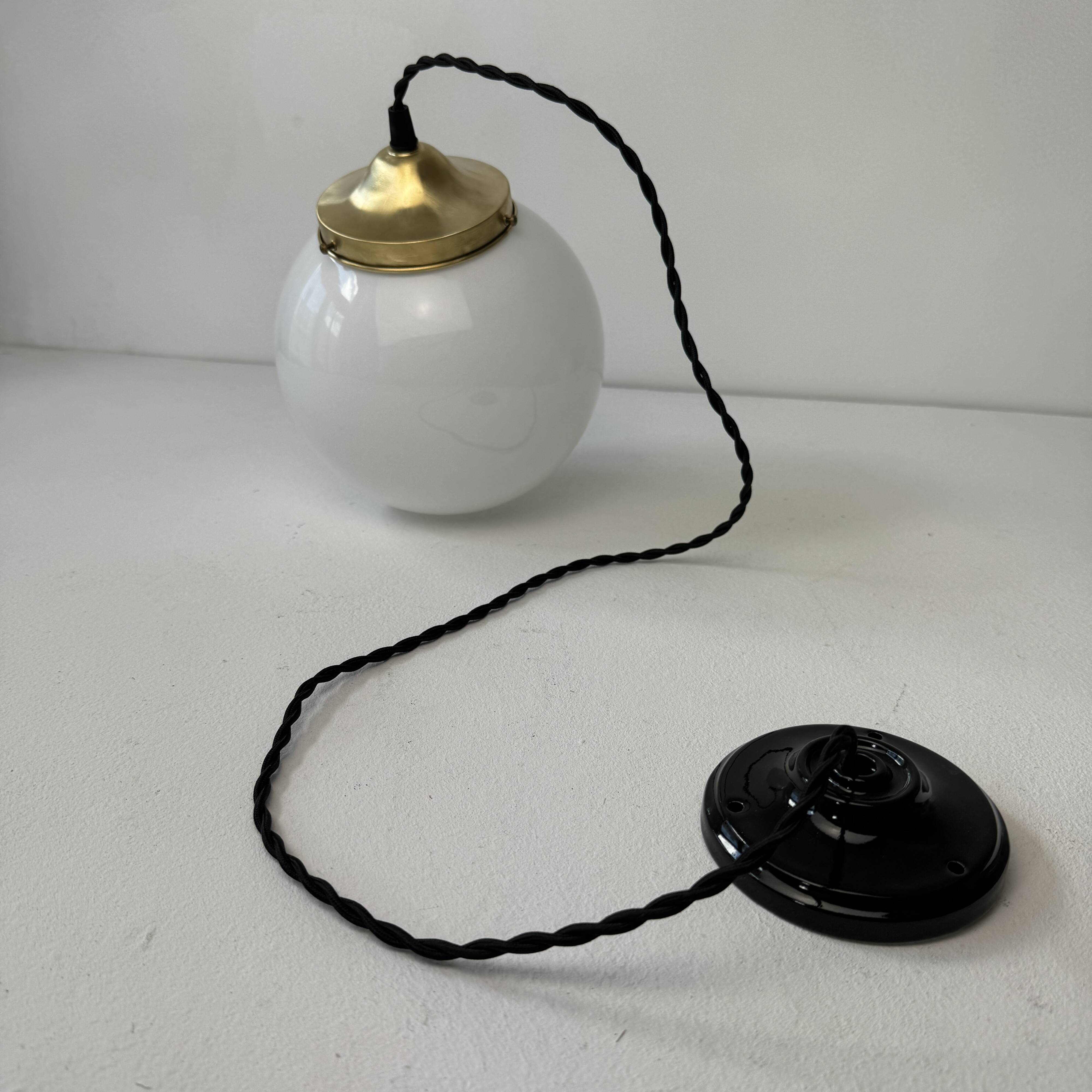 Old round pendant light 18 cm in vintage opaline