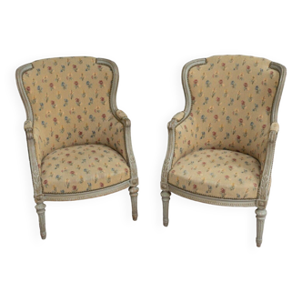 Pair of 19th century Louis XVI style shepherdesses with gray highlights