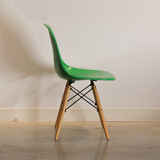 Lot de 6 chaises DSW/DSX Kelly/Caldmium Green de Charles et Ray Eames