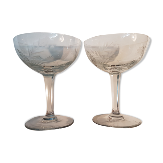 Paire de coupes en cristal taillé