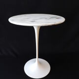 Tulip side table by Eero Saarinen for Knoll International