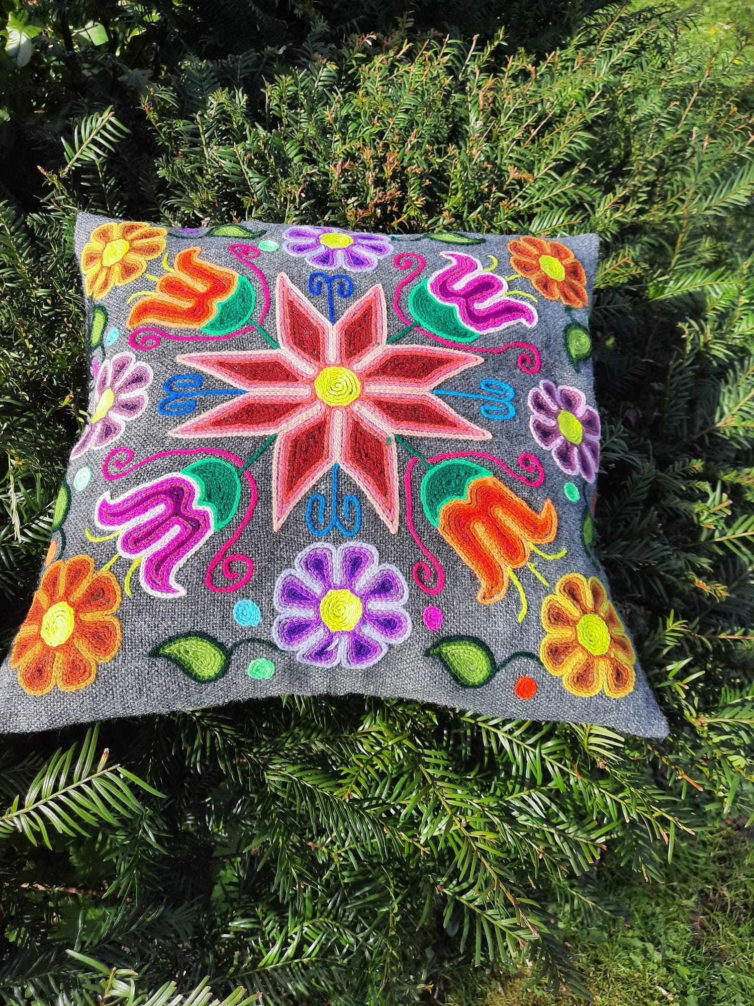 Housse de coussin péruvien gris