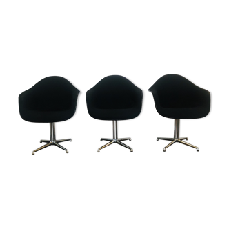 Armchairs by Charles & Ray Eames Herman Miller Edition 1972