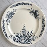 Round plate Iron Earth Salins model "Rocailles" late nineteenth