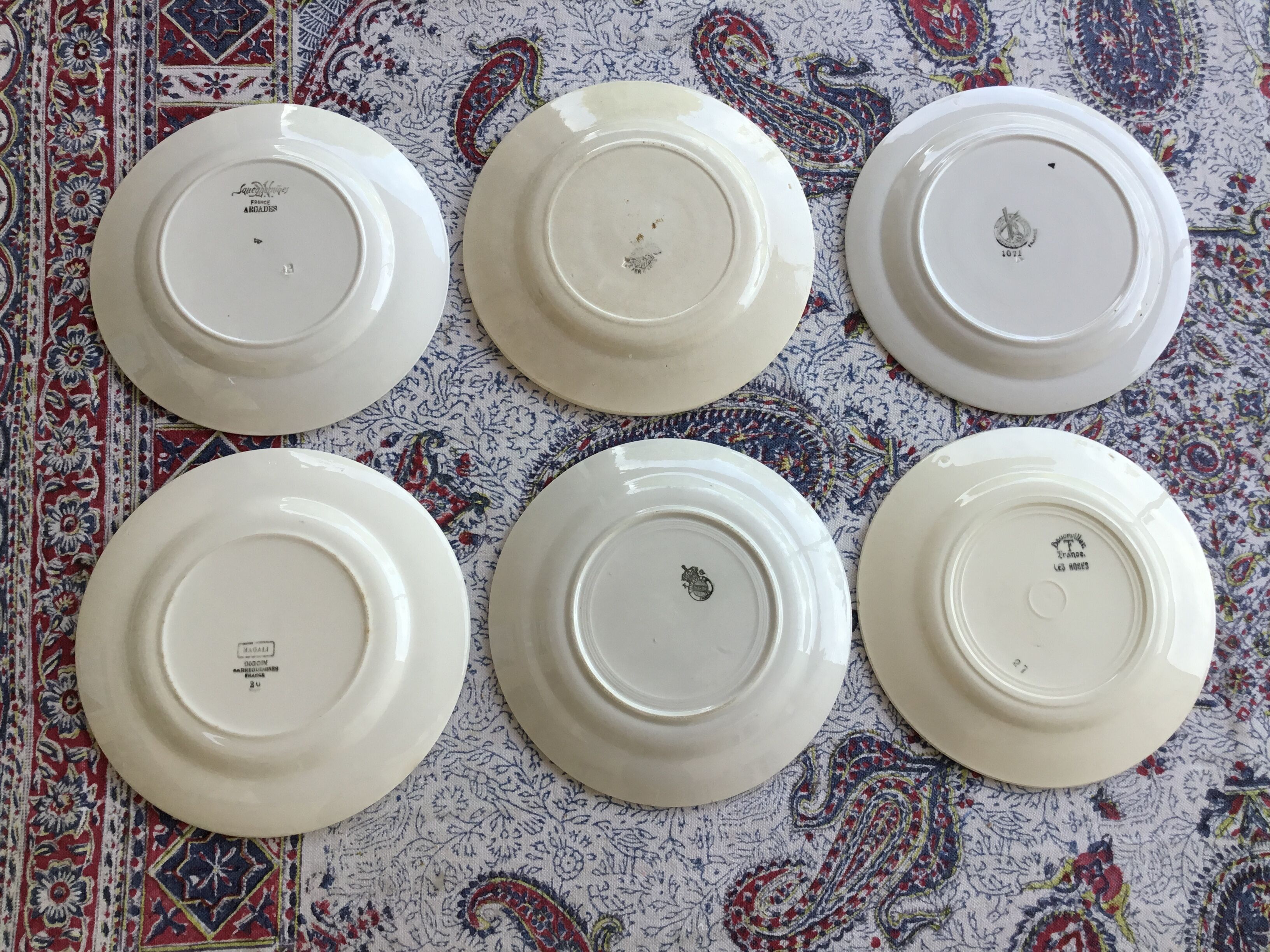 Set of 6 mismatched plates