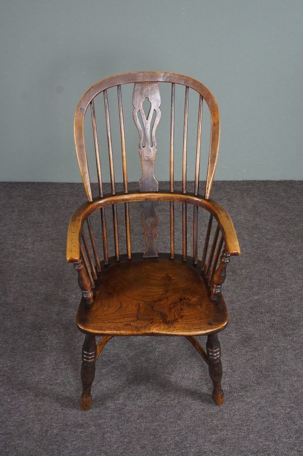 Antique Windsor chair, early 1800s