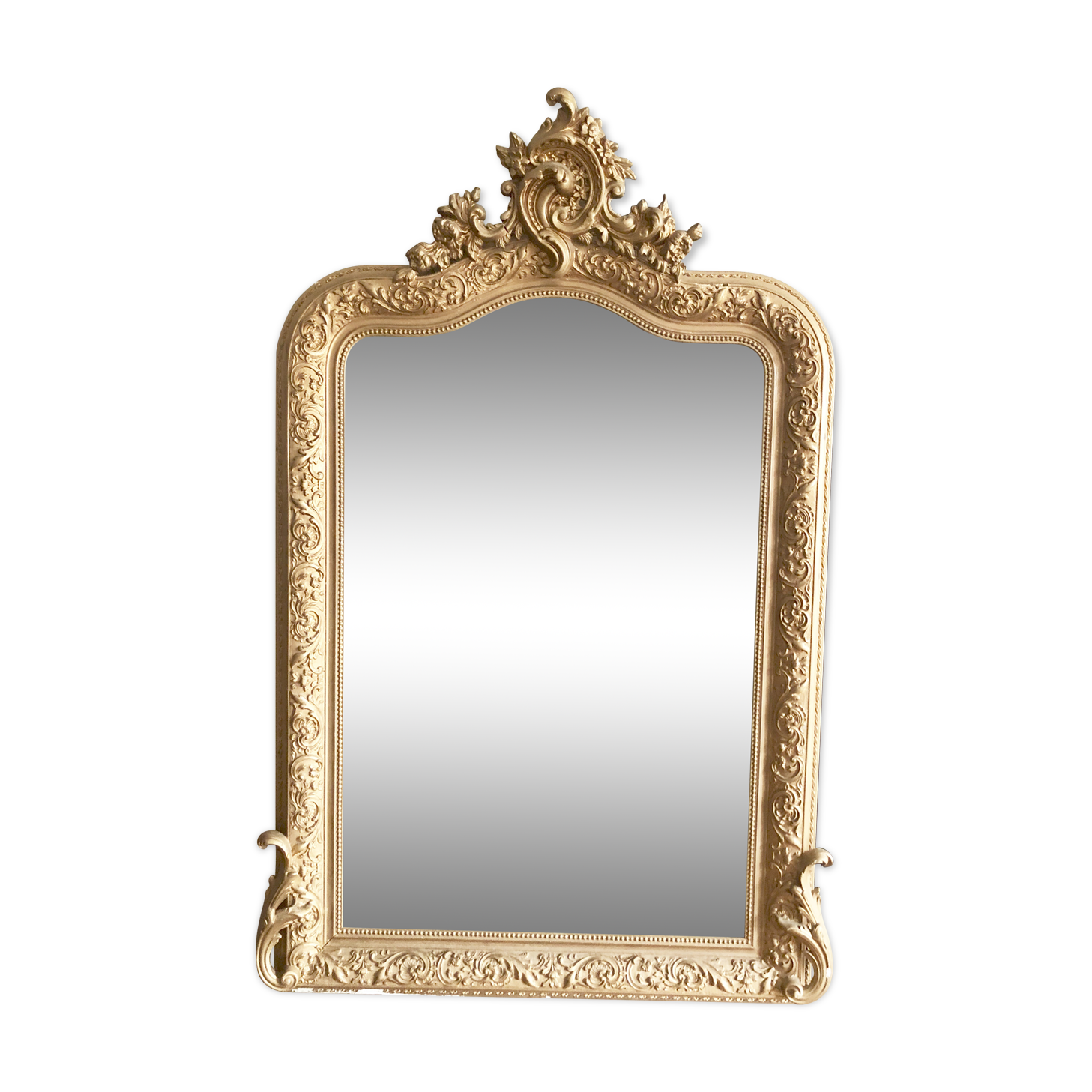 Gilded mirror with pediment XIXth century, 86x136