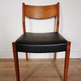 Suite of 4 Scandinavian style chairs