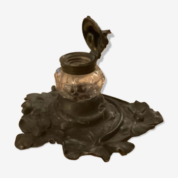 Old inkwell regulates with signature