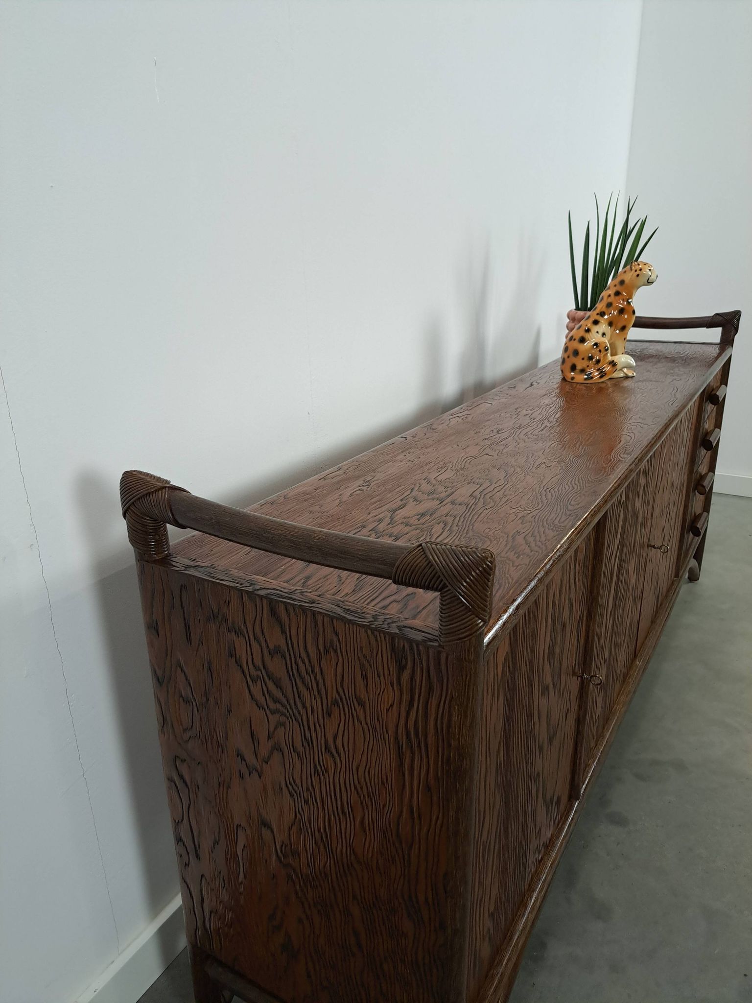 Buffet vintage en bambou