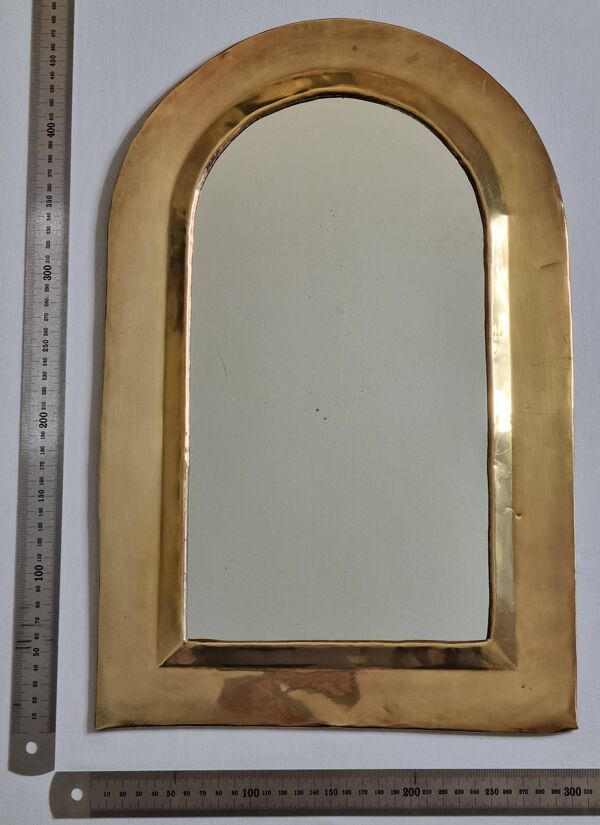 Miroir mural arche en laiton poli artisanat marocain, grand format 48x31 cm