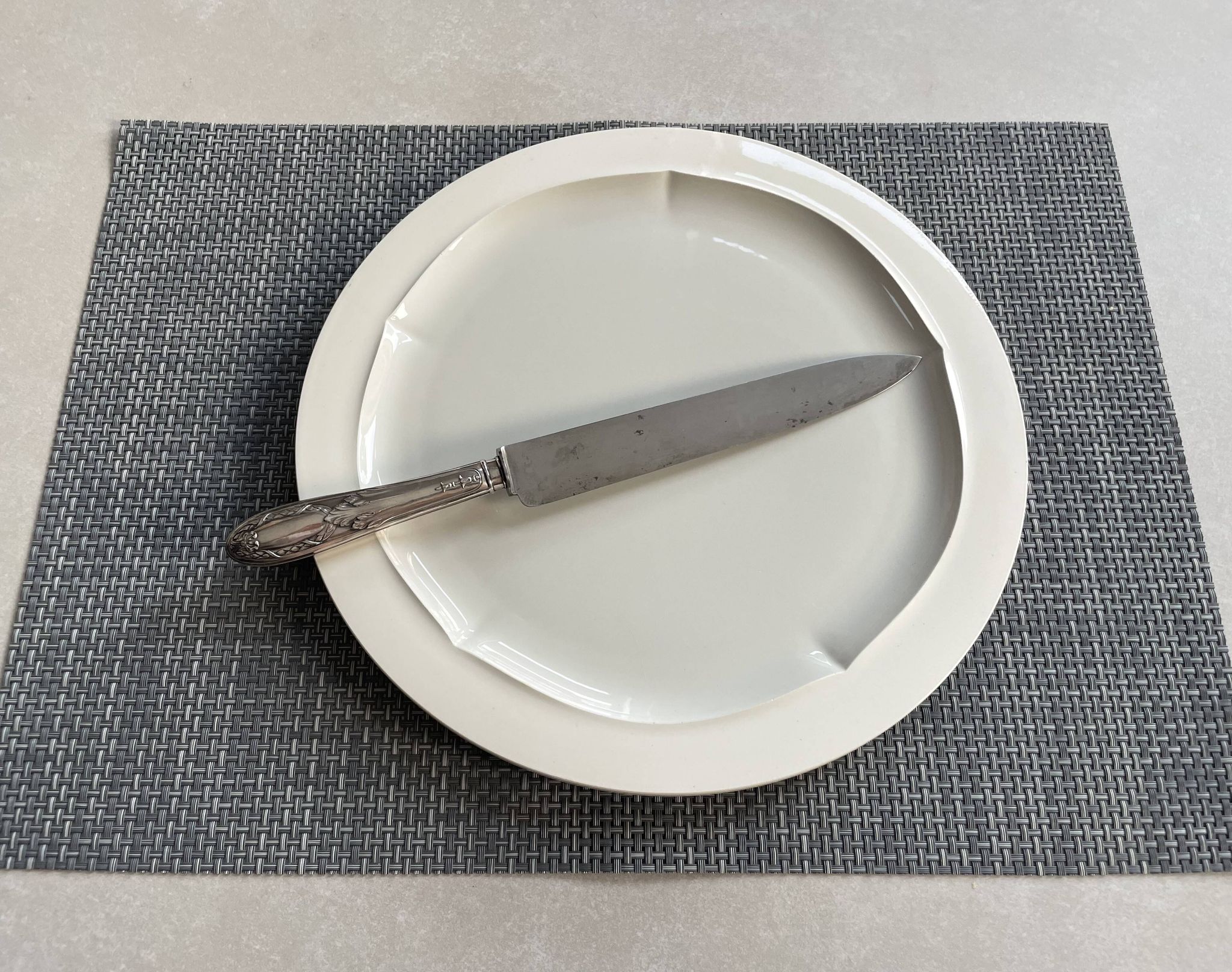 Silver leg of lamb service