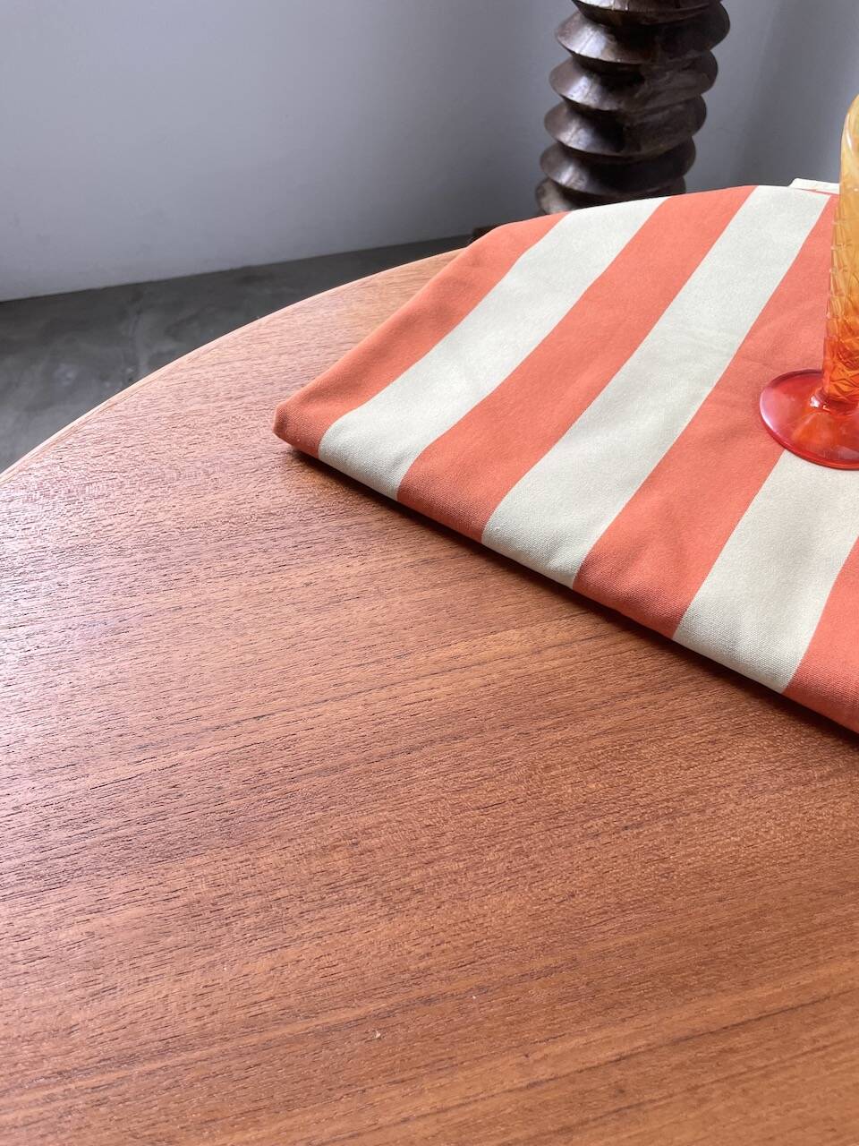 Scandinavian round teak table with extension