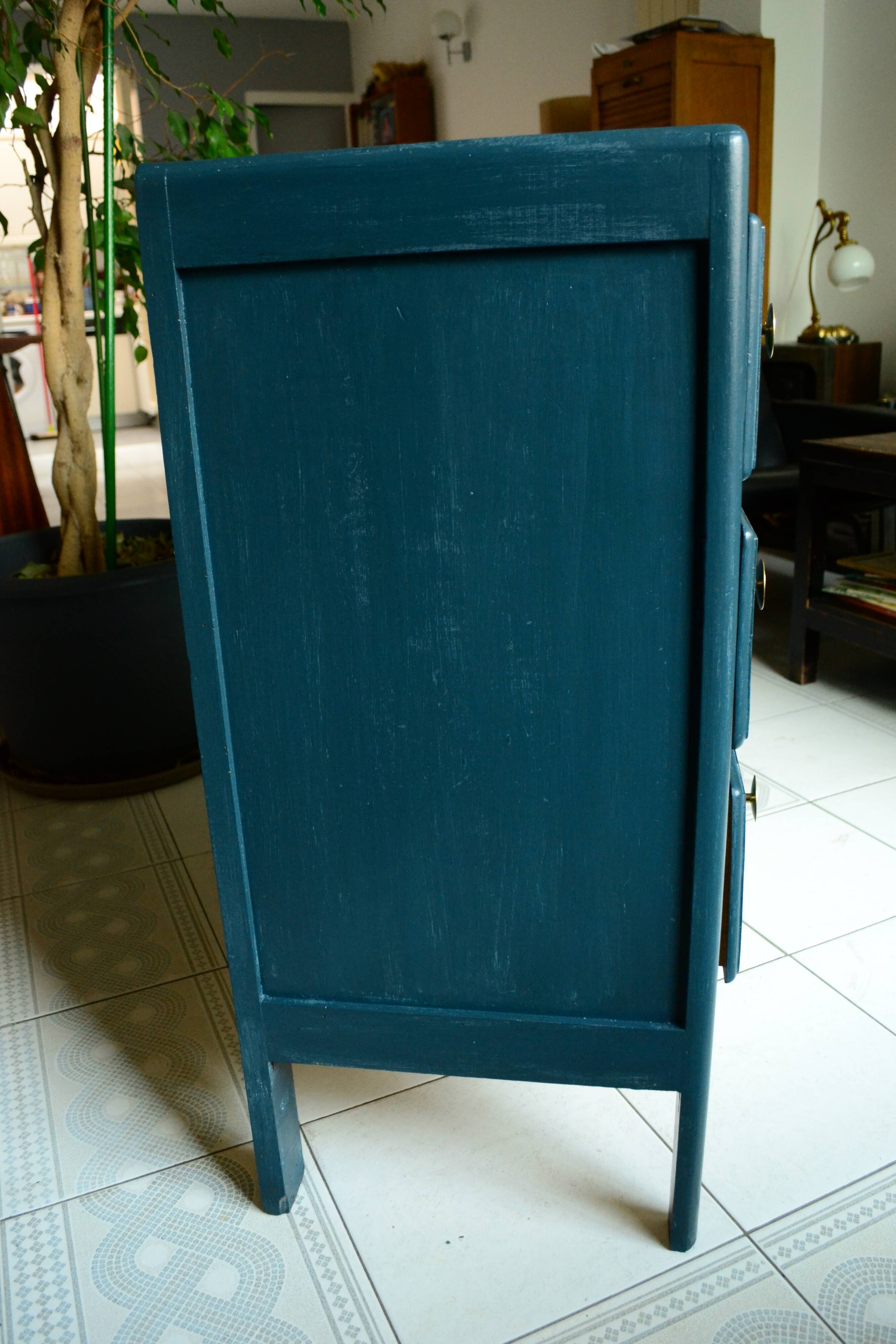 Dresser 60s blue