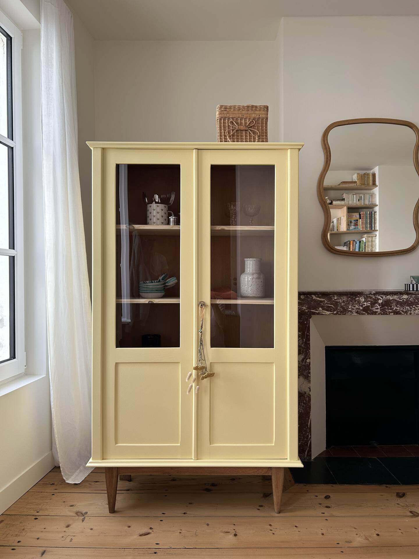 Armoire vitrée rénovée 