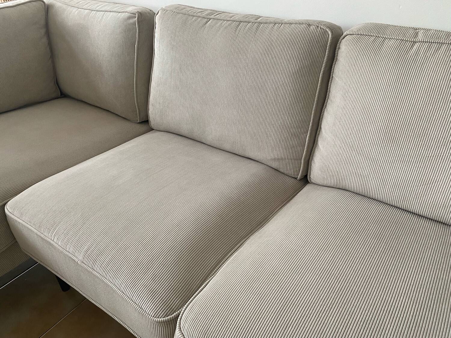 Corner sofa